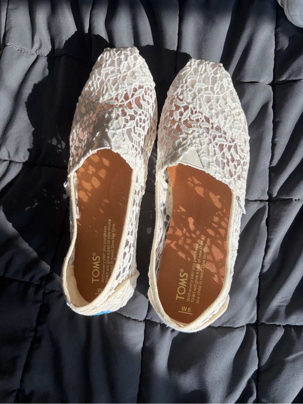 TOMS Women's Ivory Lace Slip-On Flats